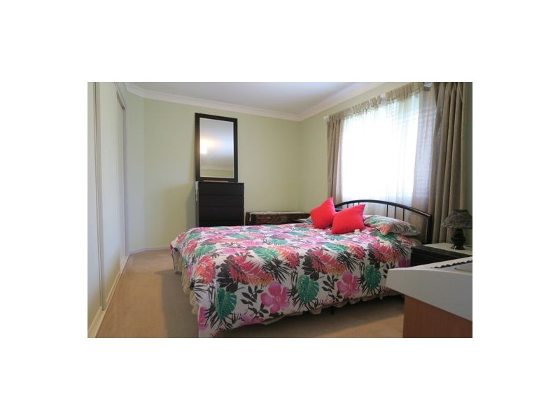 9 Pioneer Drive, Raceview QLD 4305