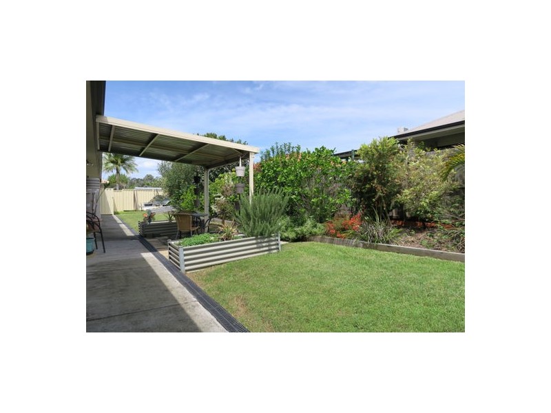 9 Pioneer Drive, Raceview QLD 4305