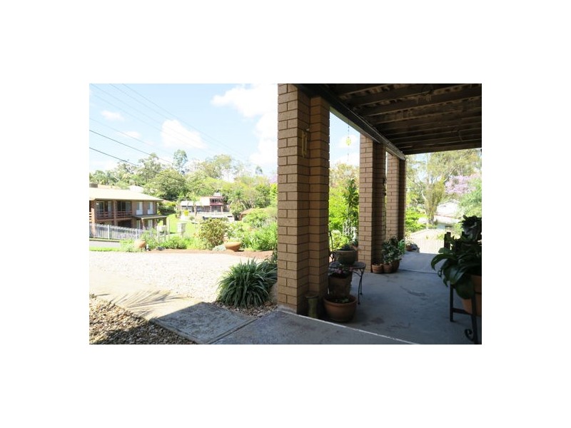6 Portley Street, Bundamba QLD 4304
