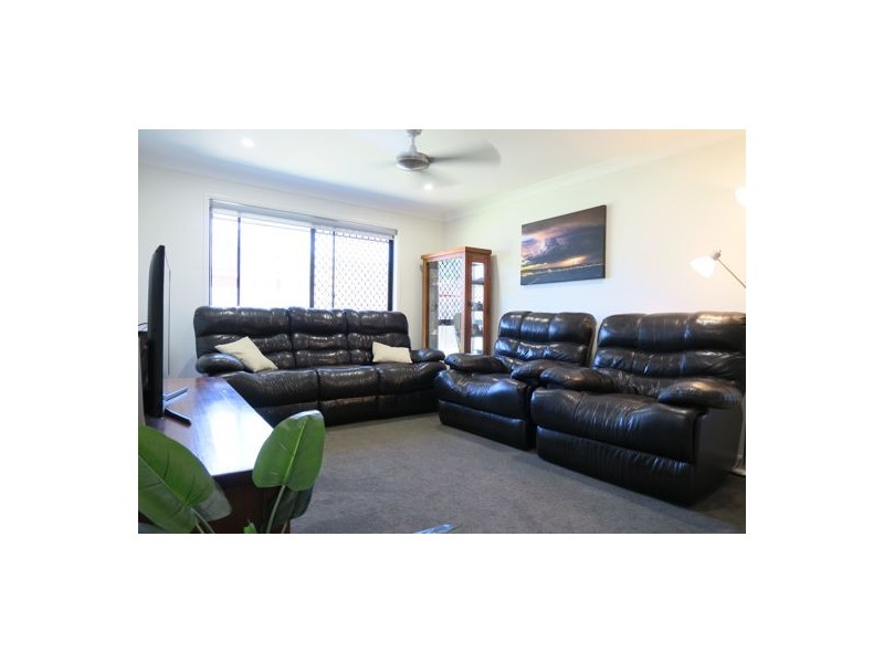 57 Lakeview Drive, Deebing Heights QLD 4306