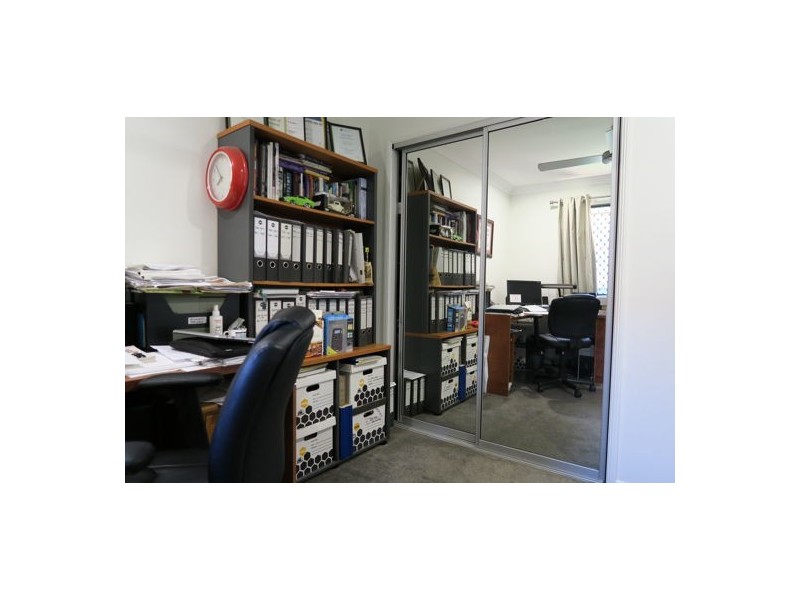 57 Lakeview Drive, Deebing Heights QLD 4306