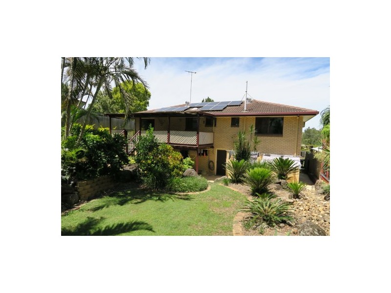4 Knight Avenue, Silkstone QLD 4304