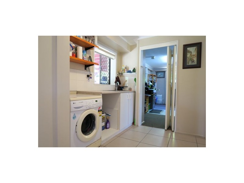 4 Knight Avenue, Silkstone QLD 4304
