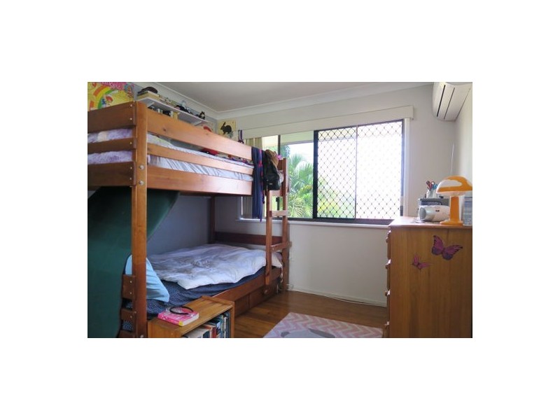 4 Knight Avenue, Silkstone QLD 4304