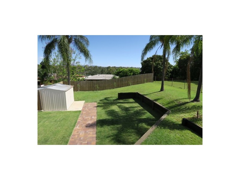 21 Trumpy Street, Silkstone QLD 4304