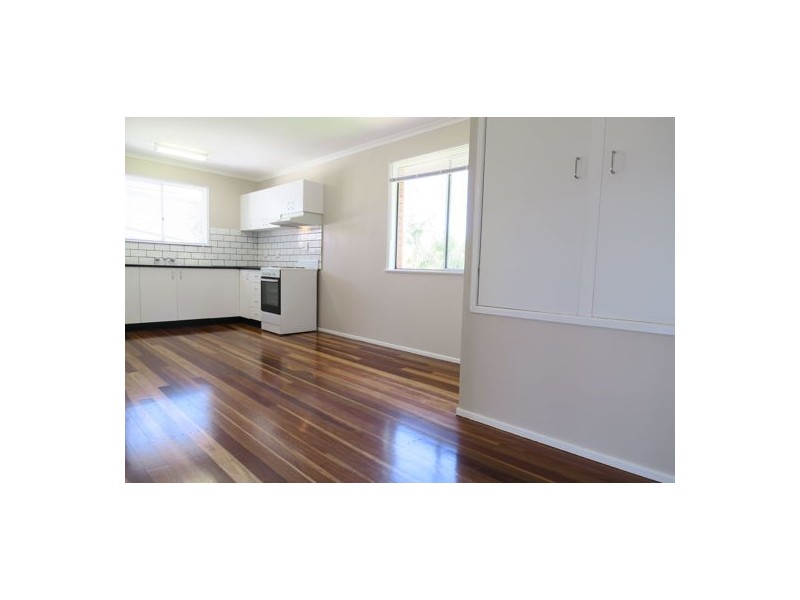 21 Trumpy Street, Silkstone QLD 4304