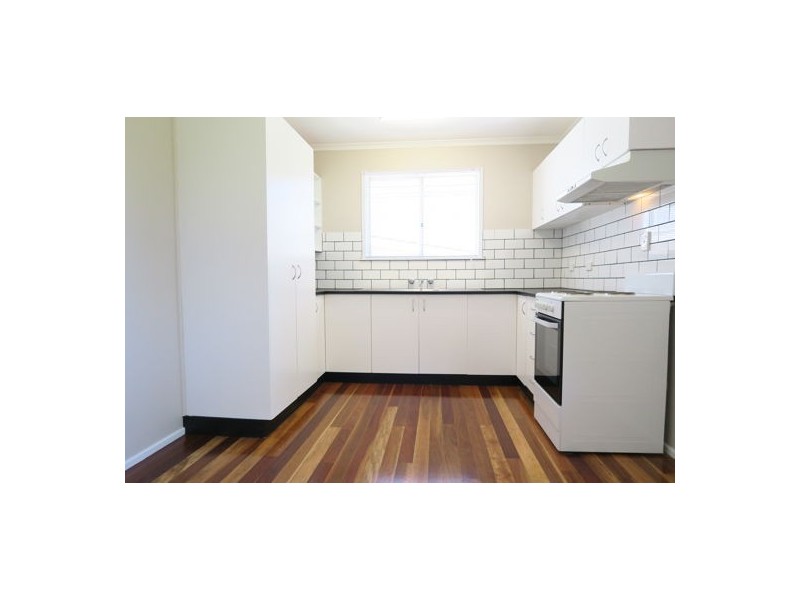 21 Trumpy Street, Silkstone QLD 4304