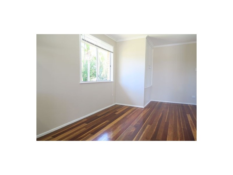21 Trumpy Street, Silkstone QLD 4304