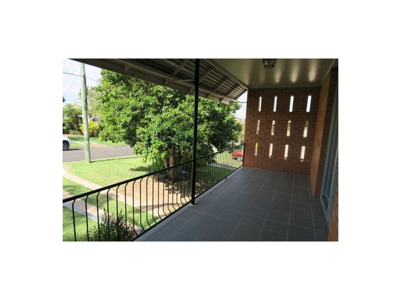 21 Trumpy Street, Silkstone QLD 4304