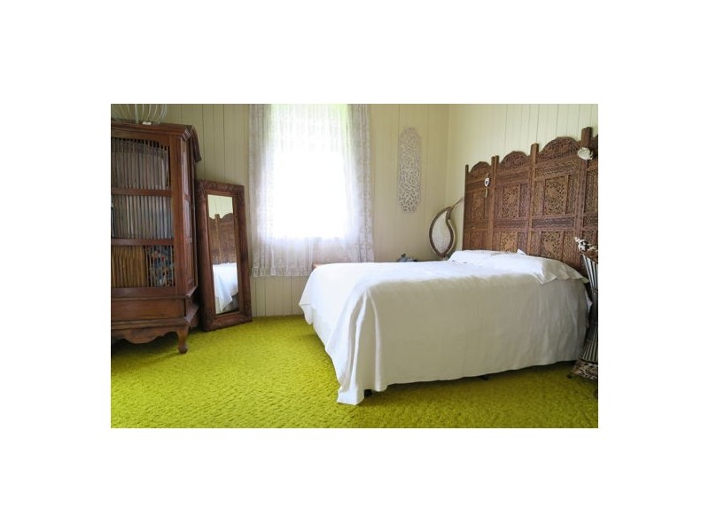 5A Thompson Street, Silkstone QLD 4304