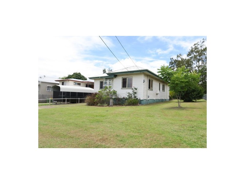 2 McMahon Street, Bundamba QLD 4304
