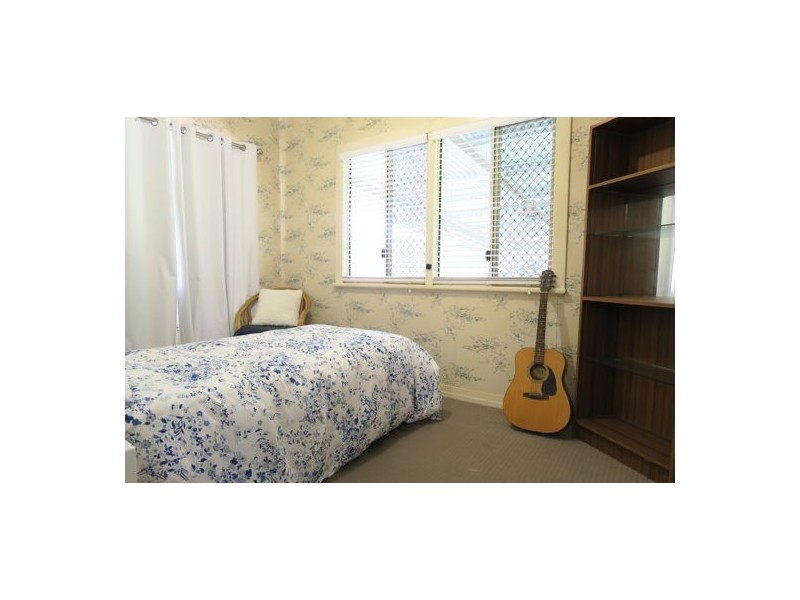 2 McMahon Street, Bundamba QLD 4304