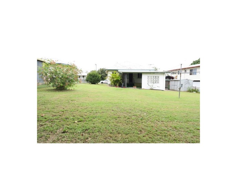 2 McMahon Street, Bundamba QLD 4304