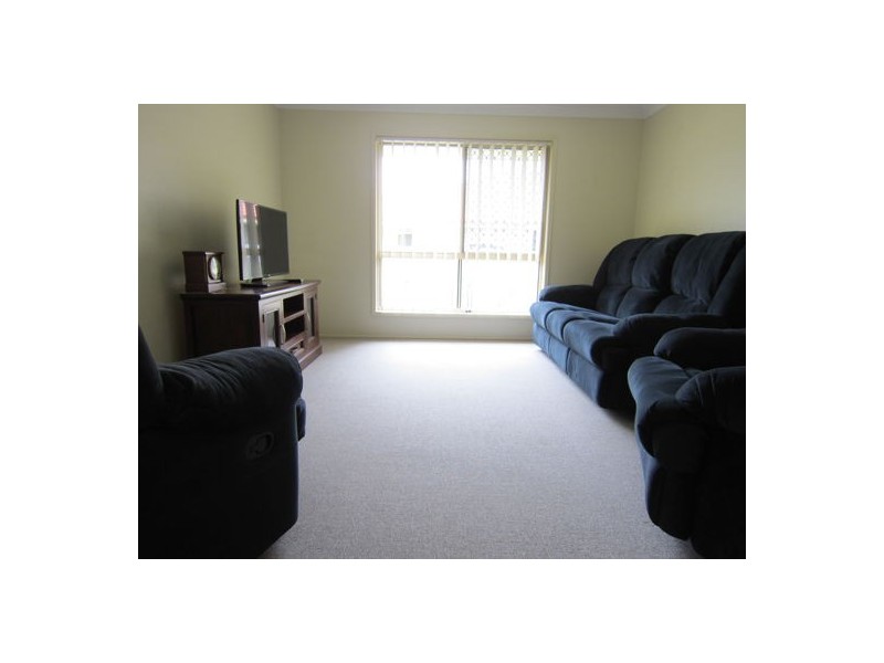 6 Wattle Crescent, Raceview QLD 4305