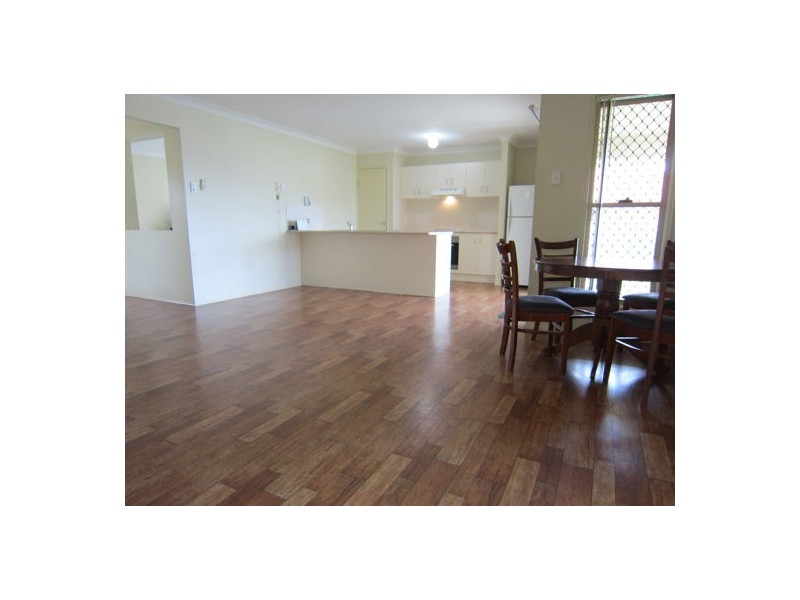 6 Wattle Crescent, Raceview QLD 4305