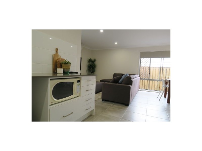 33 Beaufortia Street, Deebing Heights QLD 4306