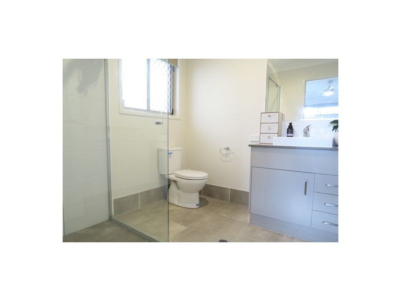 33 Beaufortia Street, Deebing Heights QLD 4306