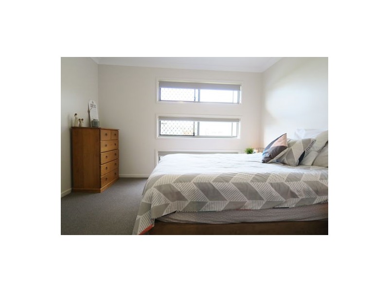 33 Beaufortia Street, Deebing Heights QLD 4306