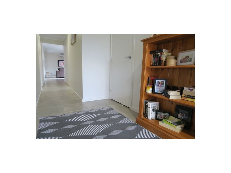 33 Beaufortia Street, Deebing Heights QLD 4306