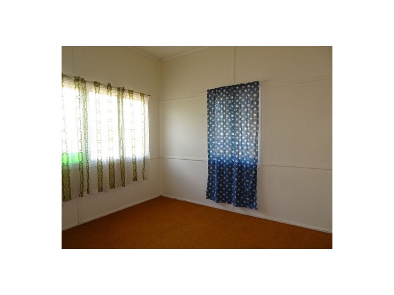 4 Lennon Lane, North Ipswich QLD 4305