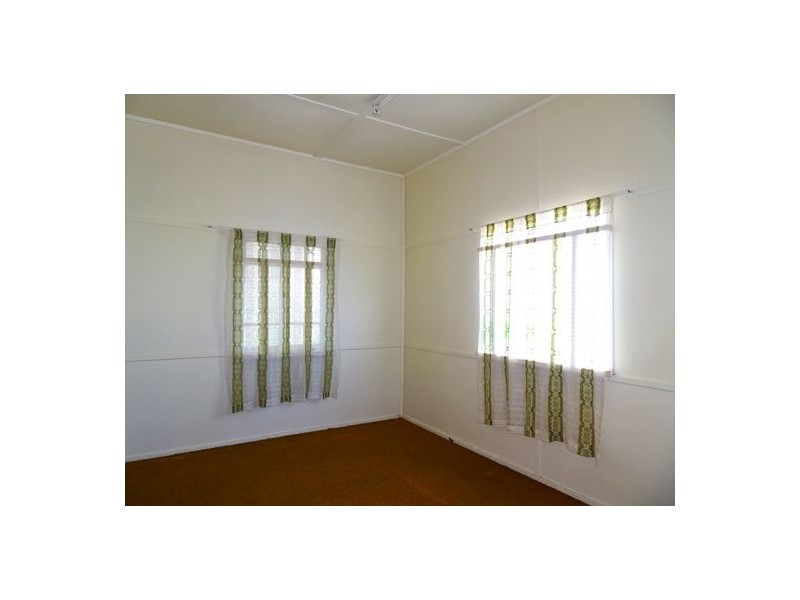 4 Lennon Lane, North Ipswich QLD 4305