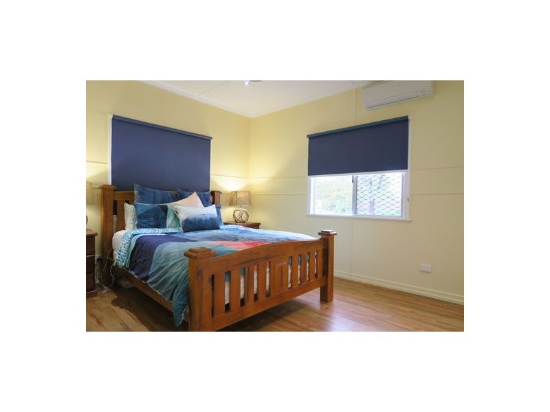 68A Cemetery Road, Eastern Heights QLD 4305
