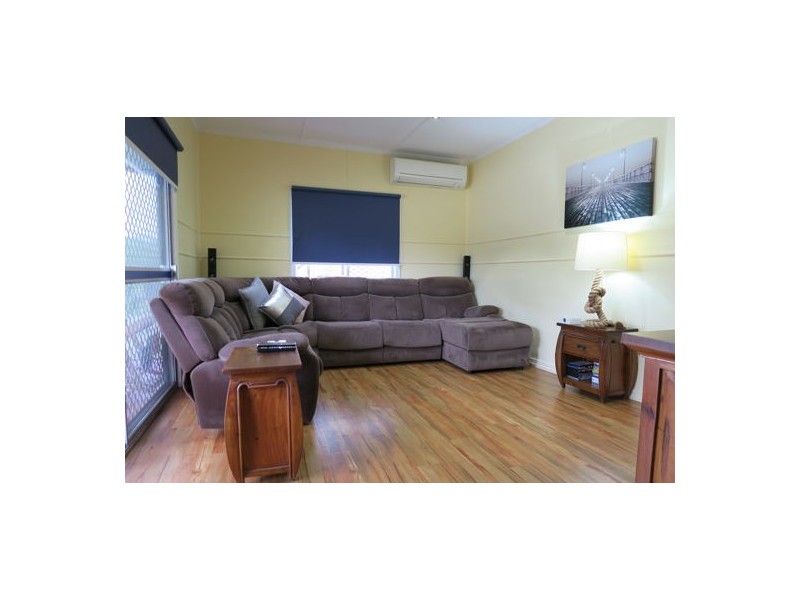 68A Cemetery Road, Eastern Heights QLD 4305