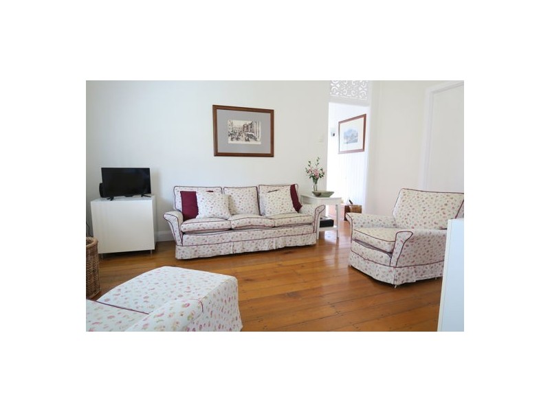 10 Freeman Street, North Ipswich QLD 4305