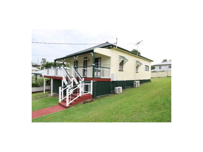 10 Freeman Street, North Ipswich QLD 4305