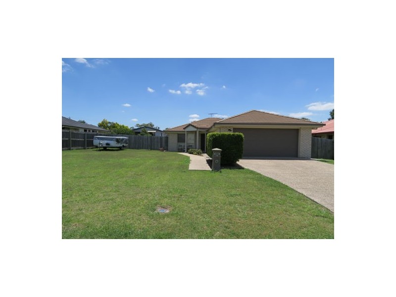 10 Nicole Place, Yamanto QLD 4305