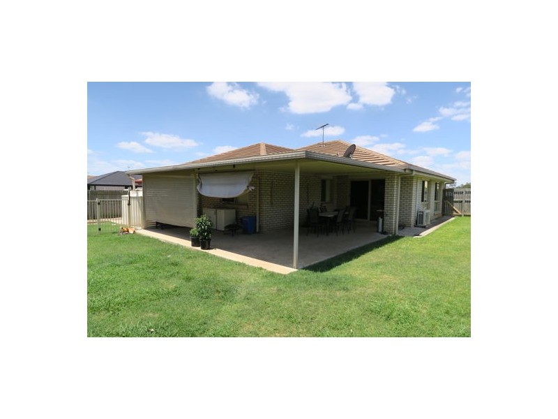 10 Nicole Place, Yamanto QLD 4305