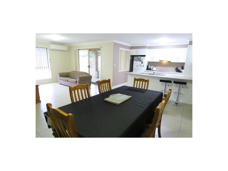 10 Nicole Place, Yamanto QLD 4305