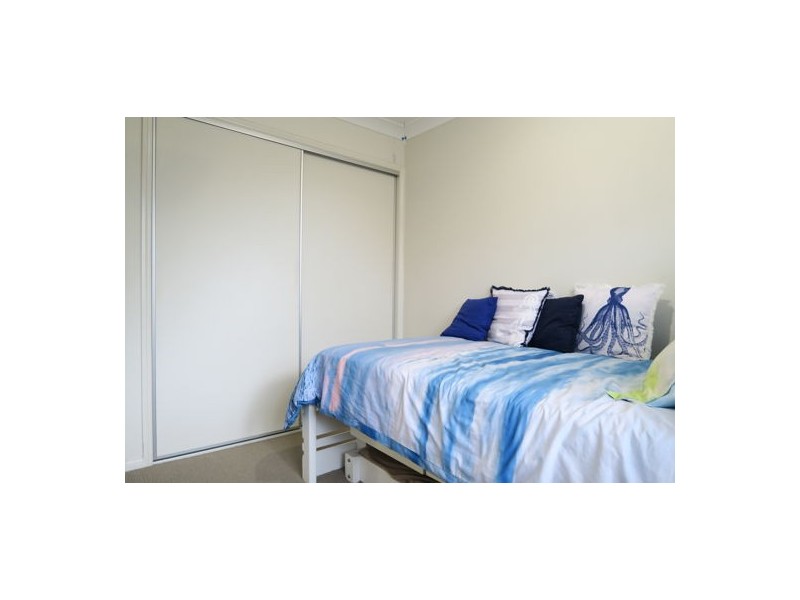 10 Nicole Place, Yamanto QLD 4305