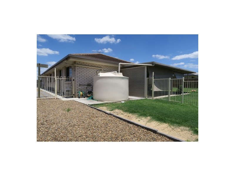 10 Nicole Place, Yamanto QLD 4305