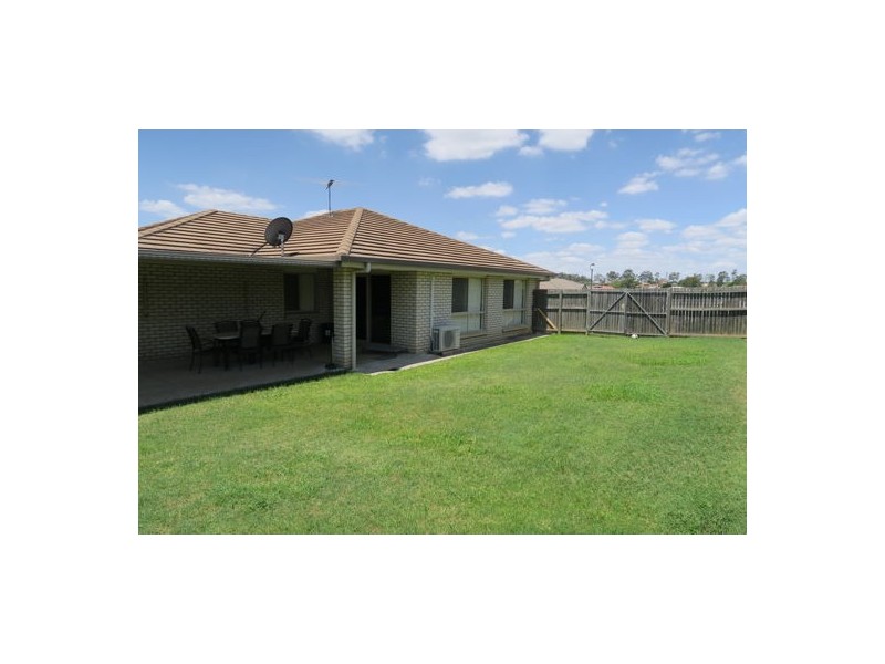 10 Nicole Place, Yamanto QLD 4305