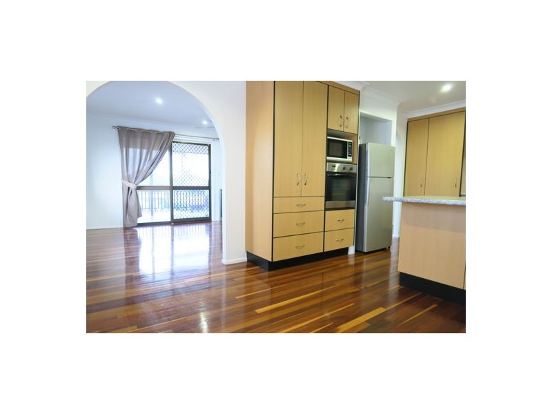 12 Sunshine Crescent, Brassall QLD 4305