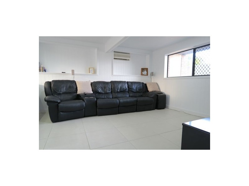 12 Sunshine Crescent, Brassall QLD 4305
