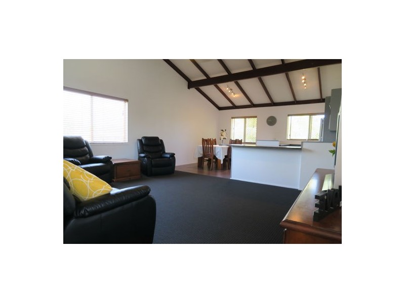 51 Rapur Street, Raceview QLD 4305