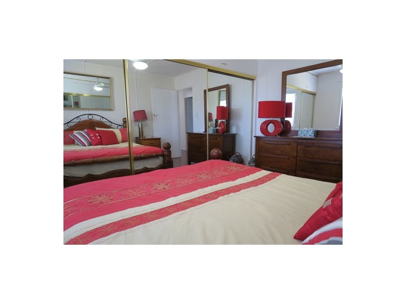 1 Johnson Street, Brassall QLD 4305