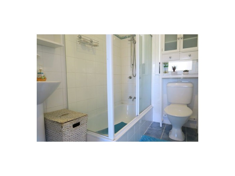 1 Johnson Street, Brassall QLD 4305