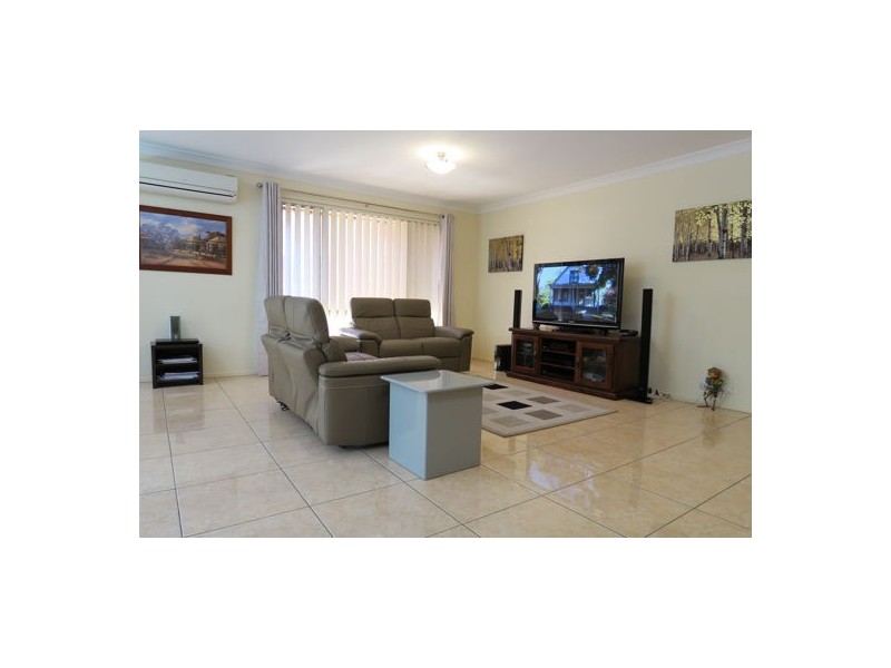 14 Explorer Street, Raceview QLD 4305