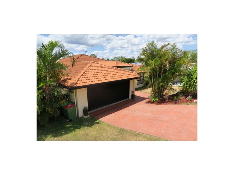 10 Chesterfield Place, Flinders View QLD 4305