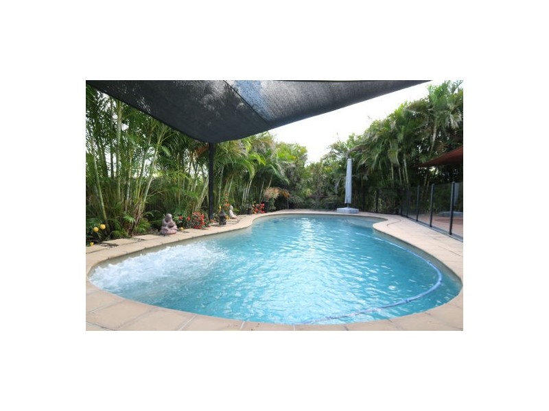 10 Chesterfield Place, Flinders View QLD 4305