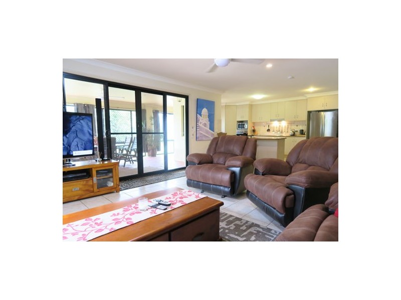 10 Chesterfield Place, Flinders View QLD 4305