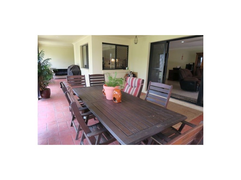 10 Chesterfield Place, Flinders View QLD 4305