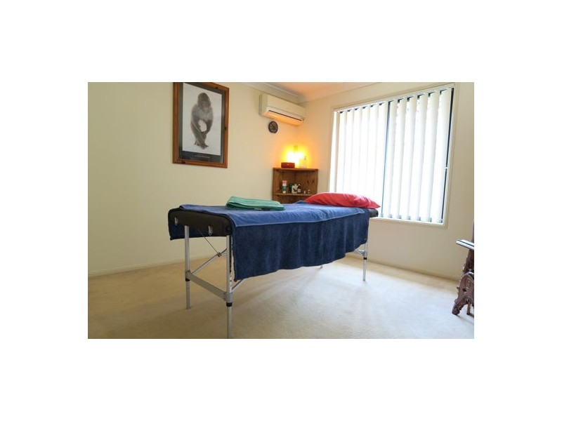 10 Chesterfield Place, Flinders View QLD 4305