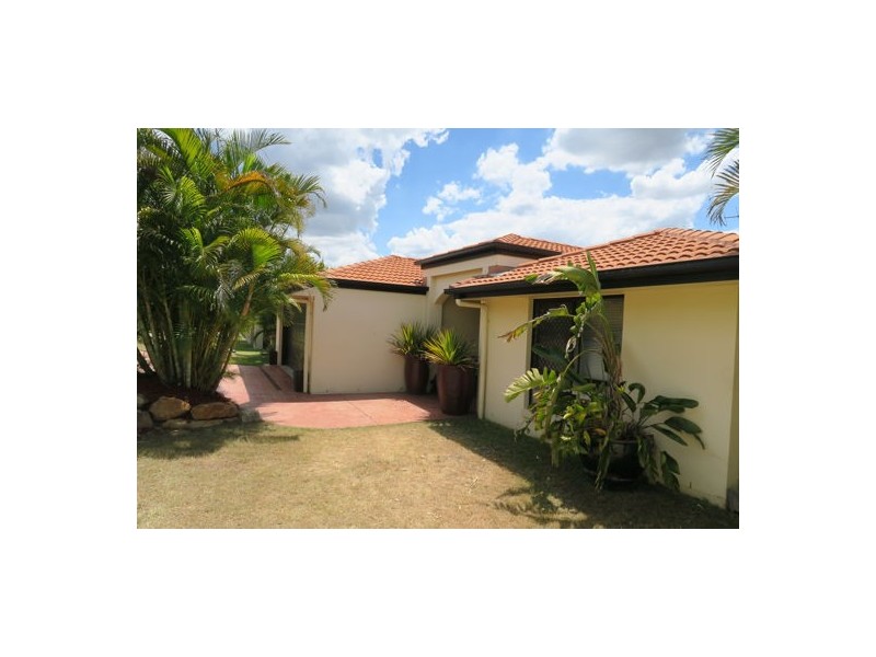 10 Chesterfield Place, Flinders View QLD 4305