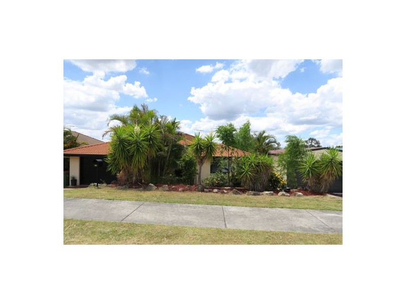 10 Chesterfield Place, Flinders View QLD 4305