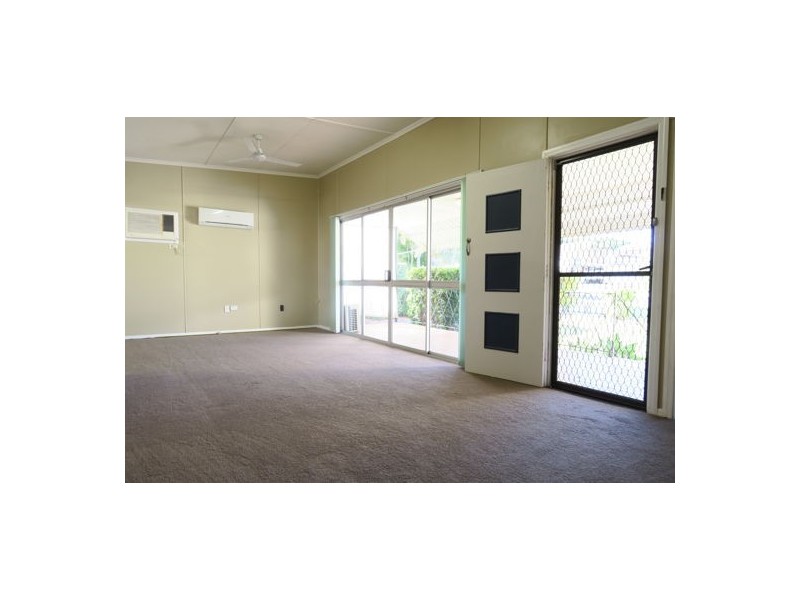 11 Gomer Street, Booval QLD 4304