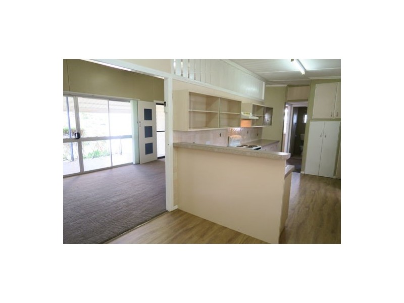 11 Gomer Street, Booval QLD 4304